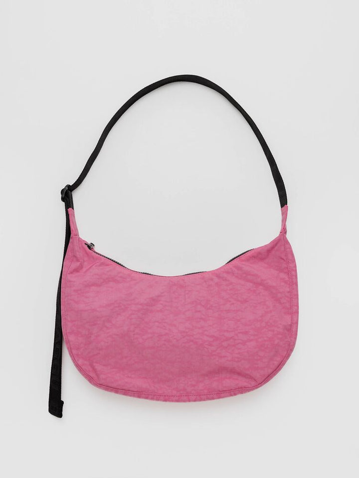 BAGGU Medium Nylon Crescent Bag - Azalea Pink